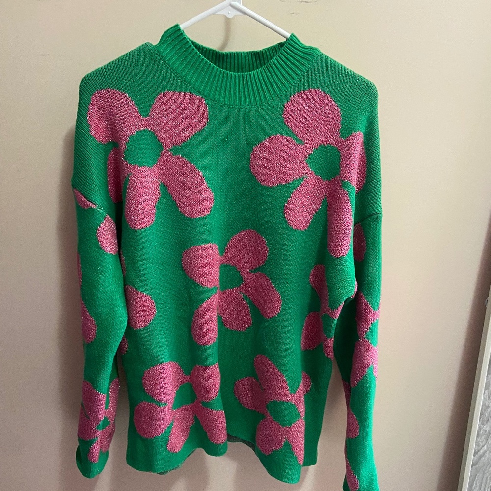 Flower sweater